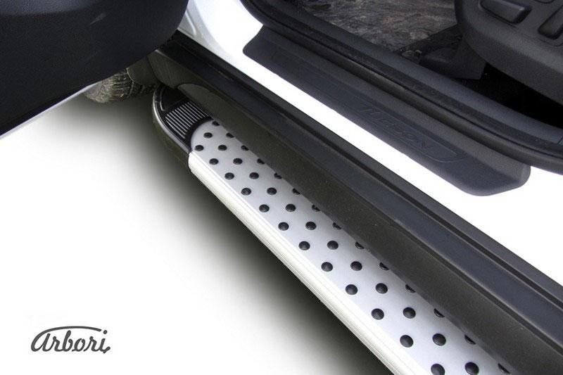 Пороги-подножки алюминиевые Arbori Standart Silver серебристые на Hyundai Tucson 2015, артикул AFZDAALHT4WD1505, Arbori (Россия)