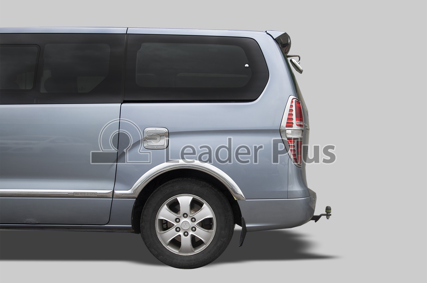 ТСУ HYUNDAI STAREX 2007-...\ HYUNDAI GRAND STAREX (минивен) 2007-...( ШАР ВСТАВКА 50*50 ), Лидер-ПЛЮС, арт. H214-E